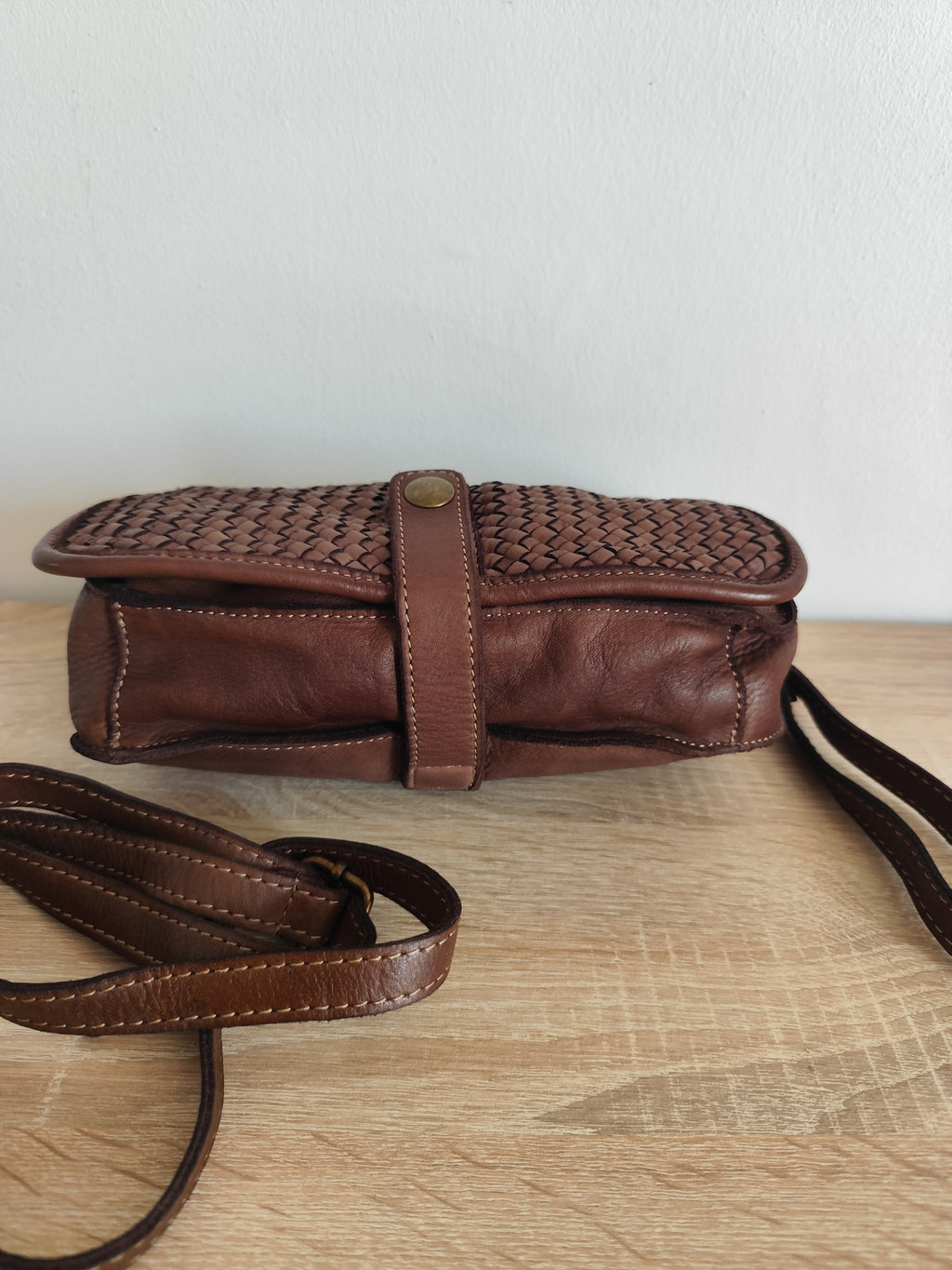 Sac bandoulière femme Pise en cuir véritable italien vintage – Verapelle 25 × 18 × 5,5 cm