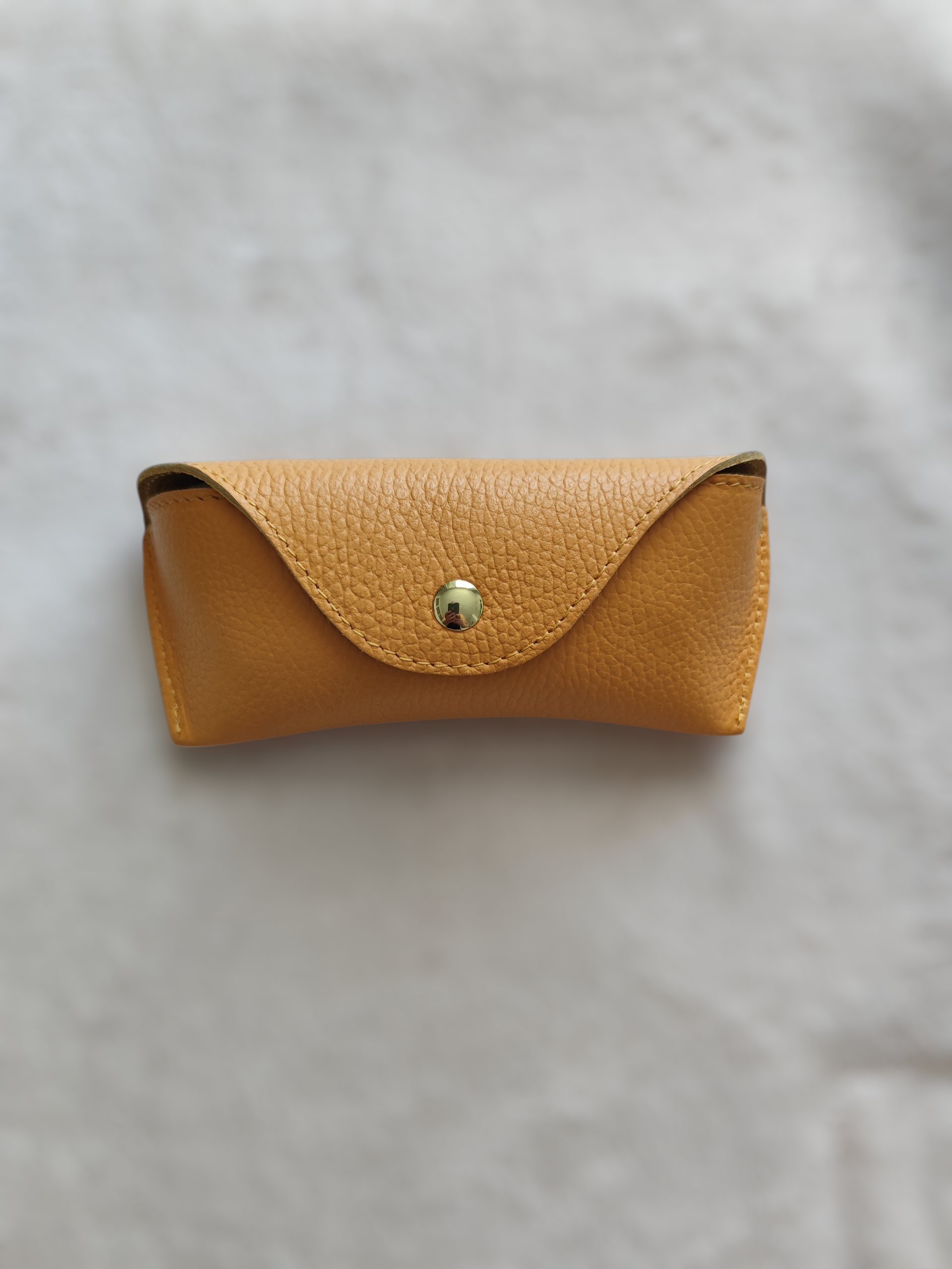 Étui lunettes Cassis effet cuir grainé avec bouton doré corail noir beige bleu vert jaune camel 
