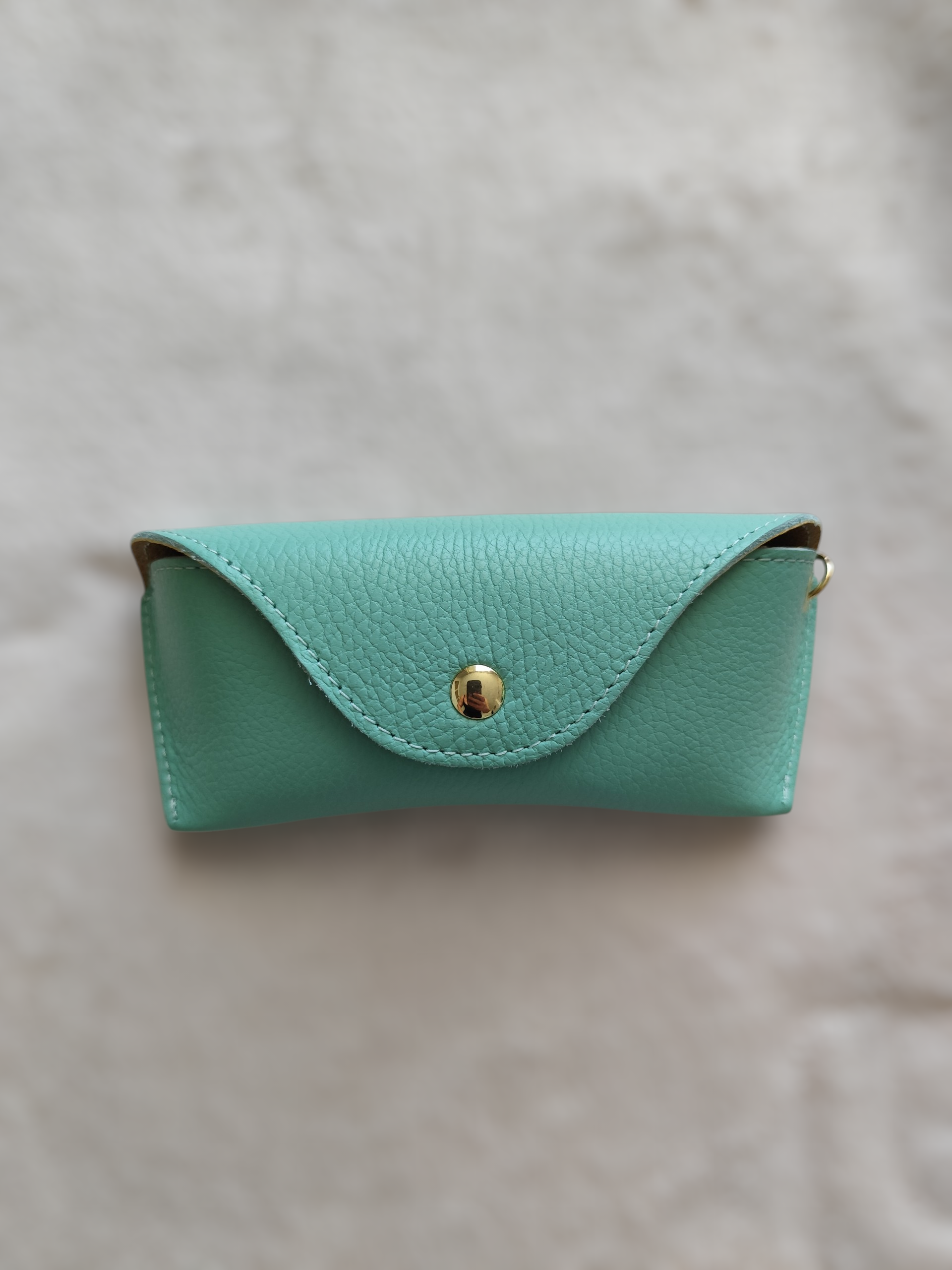 Étui lunettes Cassis effet cuir grainé avec bouton doré corail noir beige bleu vert jaune camel 