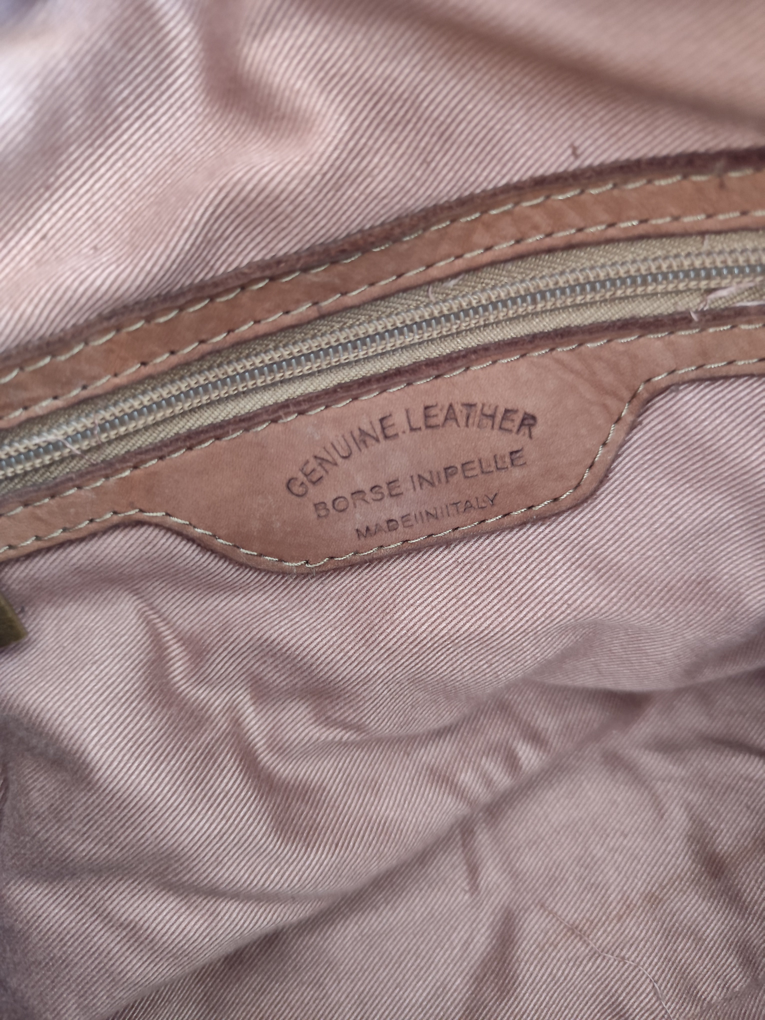 Sac besace cuir vintage marron Matera – Sac bandoulière femme en cuir véritable d'Italie 35 × 26 × 10 cm