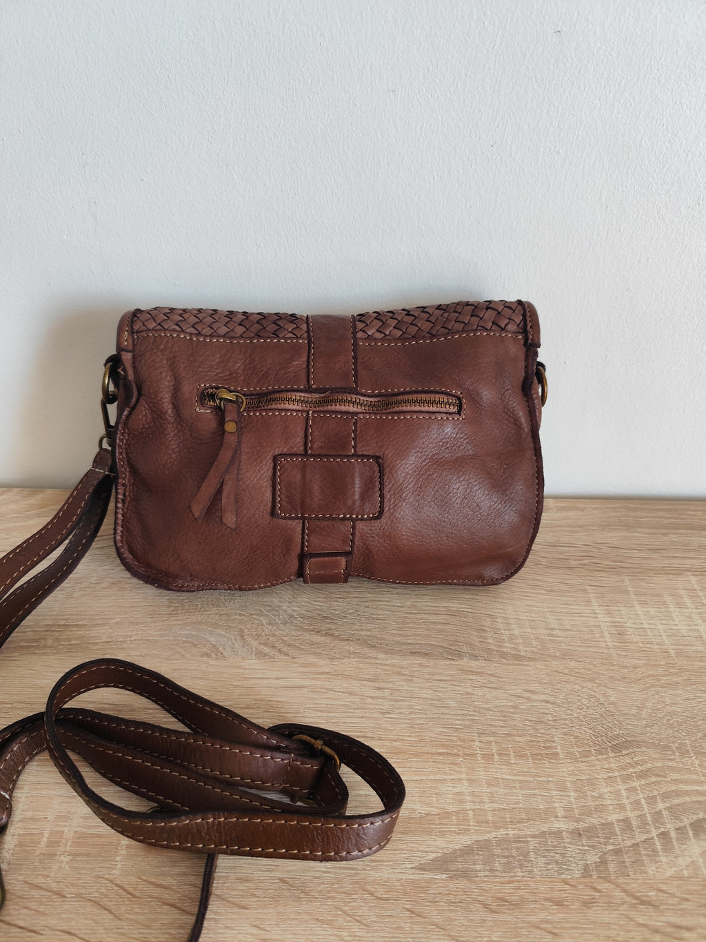 Sac bandoulière femme Pise en cuir véritable italien vintage – Verapelle 25 × 18 × 5,5 cm