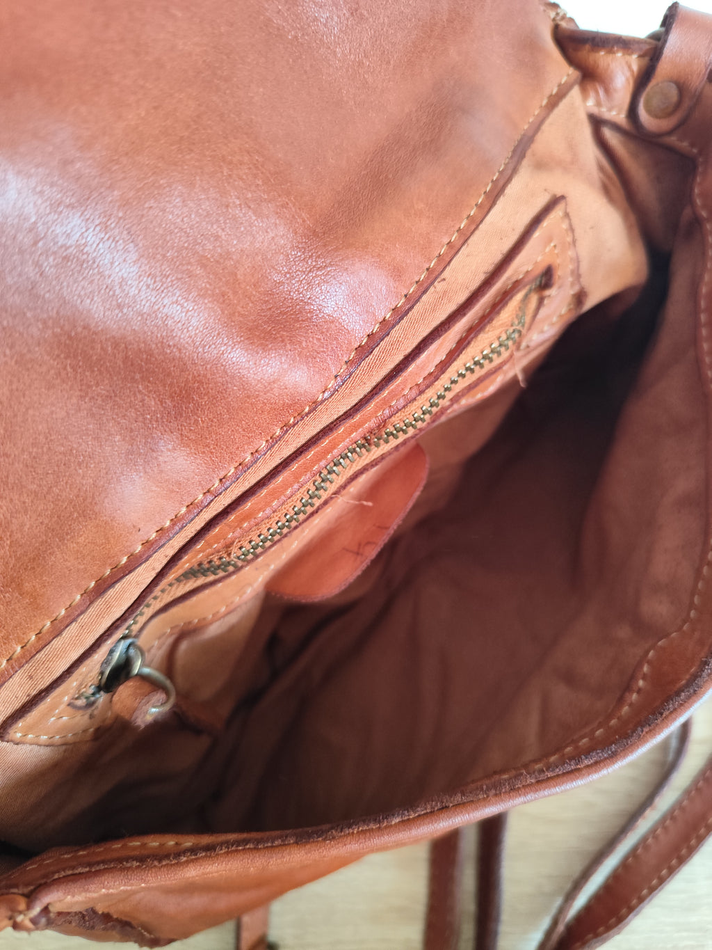 Sac bandoulière cuir tressé cognac Lecce – Sac femme en cuir vintage d'Italie 30 × 22 × 7 cm