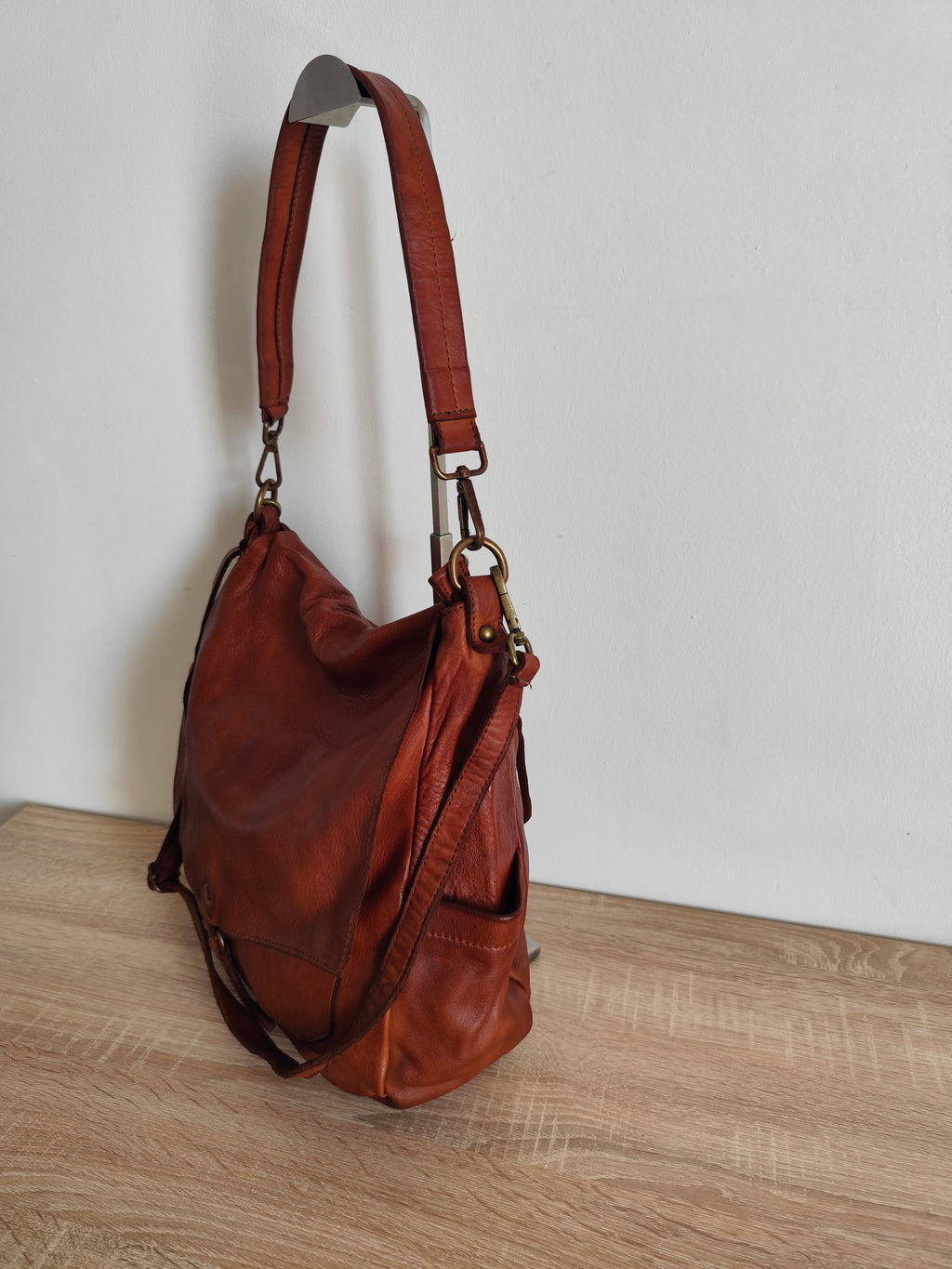 Sac bandoulière en cuir vintage camel – Grand sac besace femme en cuir véritable 30x33x13 cm