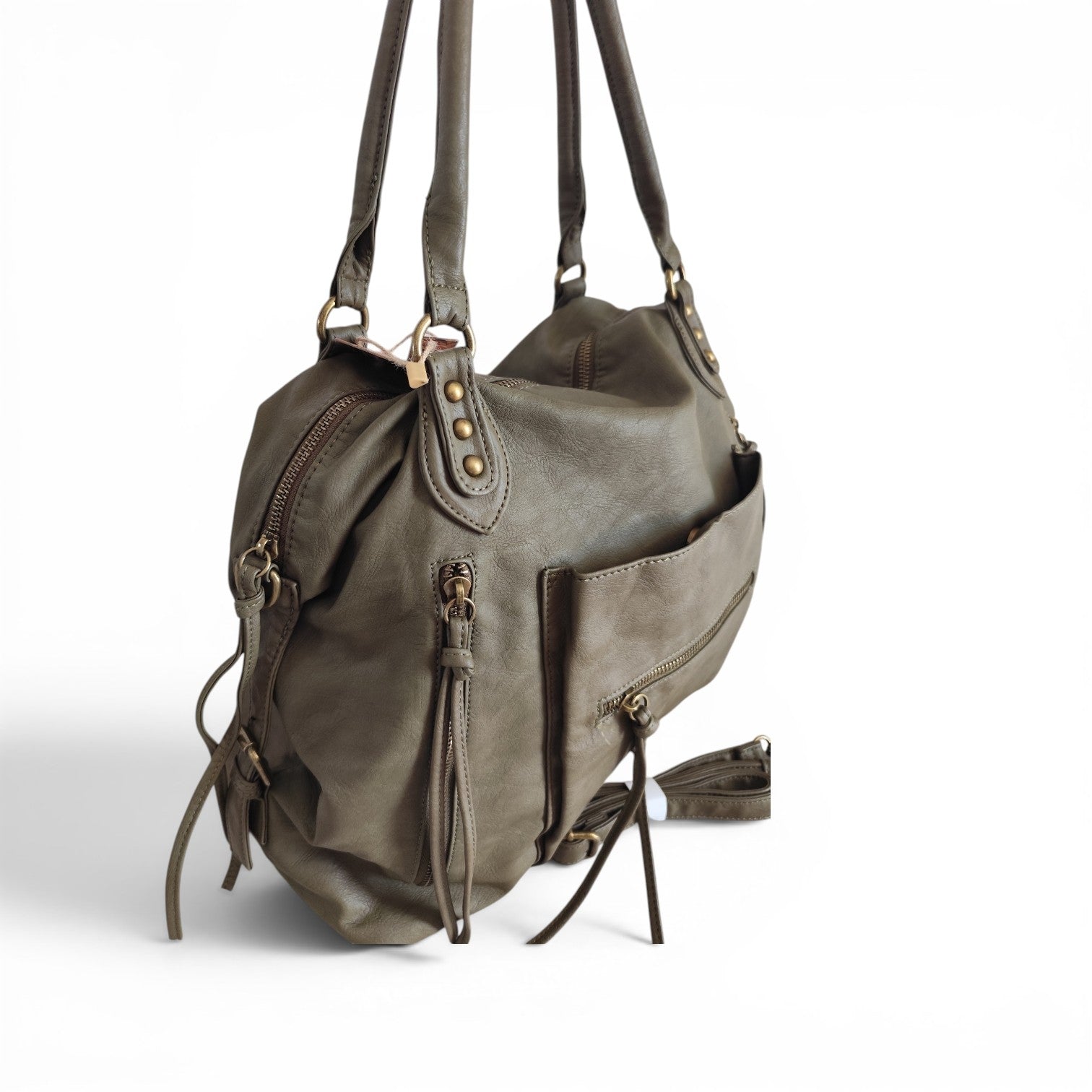 Sac cabas femme Matera kaki 38 × 32 × 13 cm en cuir synthétique souple avec bandoulière amovible et multiples poches.