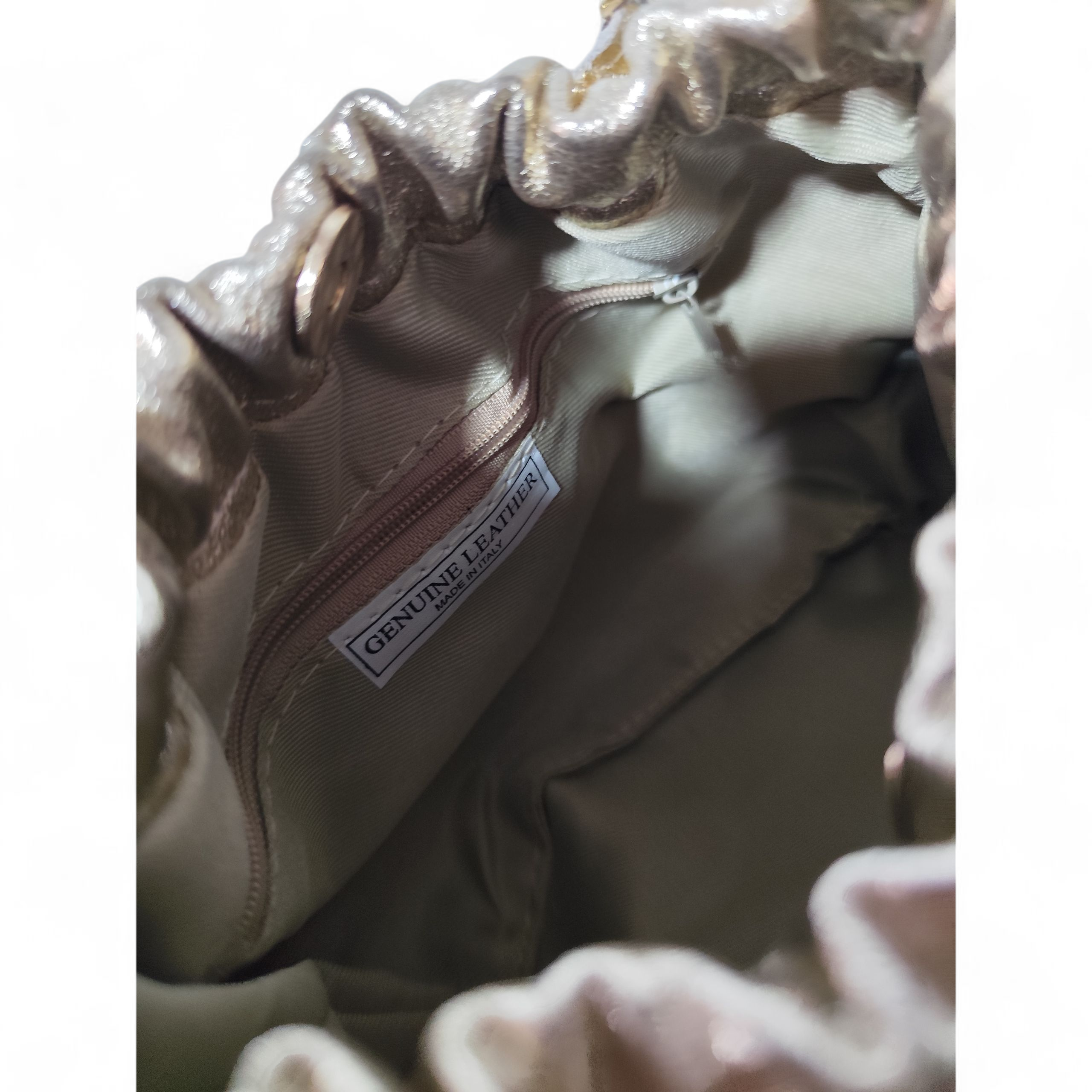 Sac clutch cuir irisé PARIS – Pochette bandoulière femme élégante